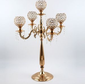 NEUE 76 cm hohe 5-armige goldene Metallkandelaber mit Kristallanhängern, Hochzeitskerzenhalter, Event-Herzstück