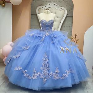 Luz do Céu Azul bola frisada Vestido Quinceanera Dresses Querida Neck lantejoulas Prom Vestidos Appliqued Trem da varredura Tulle doce 15 Vestido