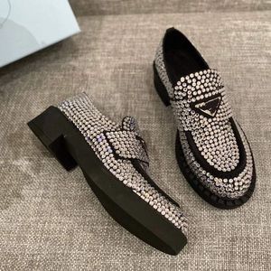 2022 women dress shoes Platform Casual Shoe Designer Sandals Top Quality Classic Womens Fashion Genuine Leather thick Soles Flats 100% glitter slipper Black White