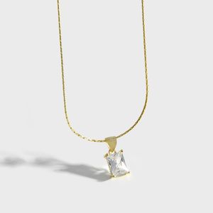 Luxury Square Cubic Zirconia Pendant Necklaces for Women 925 Sterling Silver Minimalist Korean Style Clavicle Chain Necklaces Q0531