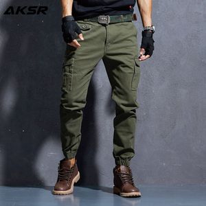 Bocjos masculinos Aksr homens casuais Calças de cargas militares com bolsos flexíveis corredores táticos calças homens Calças de Streetwear 201106