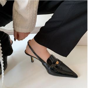 Sandali da donna con cinturino nero beige alla moda Sandali da donna sexy con punta a punta in pelle di mucca Scarpe da donna da donna
