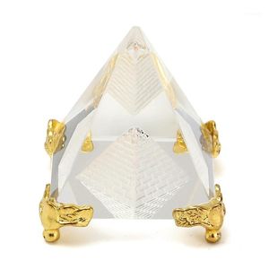 Dekorativa f￶rem￥l Figurer Egypten Crystal Glass Hollow Pyramid Metal Base Paperweight Fengshui Figur Wicca Crafts Home Wedding Office