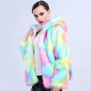 新しい2018年秋冬女性ファッションレインボーカラーファックスファージャケットパーカーフード温模様の毛皮コート女性LS2291