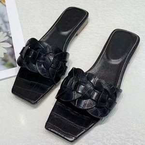 Designer de luxo Chinelo Mulheres Sandálias de alta qualidade Moda Super Clássico Casual Slipper Sandy Flip Flops Tamanho 35-41 Com a caixa