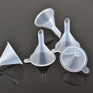 Mini imbuti di plastica trasparenti per profumo Utensili da cucina liquidi per olio essenziale Imbuto per riempimento da bar da cucina Strumento da pranzo