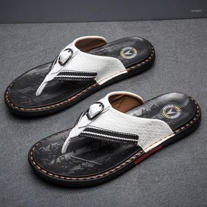 WEH Üst Ayakkabı Markaları erkek Çevirme Hakiki Deri Lüks Terlik Plaj Casual Sandalet Yaz Erkekler Için Moda Ayakkabı Beyaz1