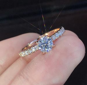 O anel real do anel de diamante subiu o anel de ouro 18k do anel de quartzo para o anel de noivado do solitário do diamante fêmea