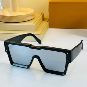 2022 Nya Mens Solglasögon för Kvinnor Sommarstil Z2188 Svart Anti-Ultraviolett Retro Fyrkantig Platta Full Frame Fashion Cyclone Luxury Eyeglasses Slumpmässig Box Toppkvalitet