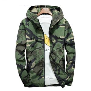 Camouflage Windbreaker Jacket Män Höst Vinter Vattentät Camo Bomber Male Coats Hooded Casual Mäns Jackor