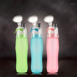 Partihandel-740ml Vattendryckflaska Misting Spray Hälsosam Sport Gym Cykling Camping Vandring Fuktig Cool Outdoor Bottle1