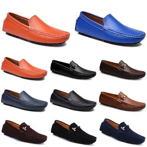 Läder Doudous Men Casual Drivings Skor Andningsbar Mjukt Sole Ljus Tans Svart Navor Vita Blå Silver Yellows Grey Footwears All-Match Outdoor Cross-Border