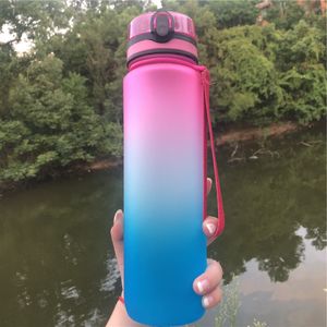 32Oz/1000ml Tritan Water Bottle Mug BPAフリートラベルフラスコスポーツカップPP LIDオプションのタイムマーク印刷