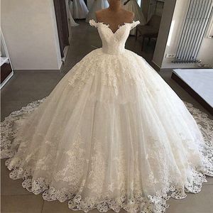 Fabulous Lace Bröllopsklänning Vestidos de Novia Ball Gowns Lace Kvinnor För Brud Av Skulder Sparkly Tulle Afrikanska Bröllopsklänningar Lång