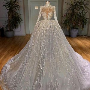 Luxury Crystal Beading Ball Gown Bröllopsklänningar Högkrage Långärmad Sequins Brudklänningar Illusion Baklösa Sweep Train Bröllopsklänning