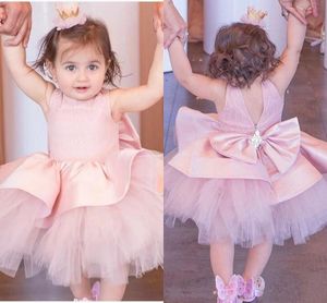 Cute Pink Short Flower Girls Dresses For Weddings Jewel Lace Tulle First Communion Dress Back With Bow Lovely Girls Pageant Gowns Toddlers