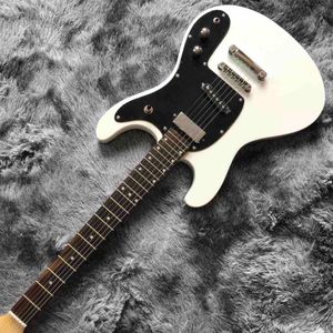 Chitarra elettrica metallizzata modello Johnny R Guitar Ventures personalizzata in colore bianco