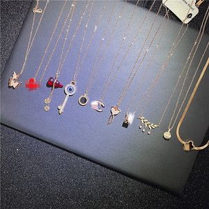 Rabatt Titanstål Hänge halsband Fashion Mix strass Swan Love Key Eyes hjärthalsband 18K roséguld kvalitetssmycken för dam