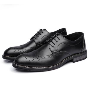 Homens de couro genuínos Sapatos formais Broge Elegante Classic Negócios Negócios Mens Vestido Sapatos