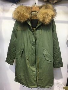 Design exclusivo Mukla furs marca marrom rex pele de coelho forro de lona verde exército jaquetas longas para mulheres com guarnição de pele de guaxinim marrom