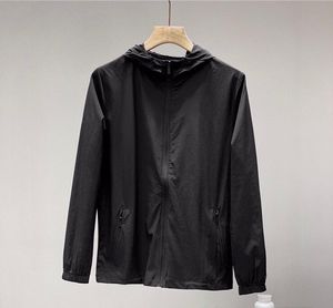 2022 Mode Designer Mens Jacket Spring Autumn Outwear Windbreaker Zipper Kläder Jackor Coat Outside Kan Sportstorlek M-XXL