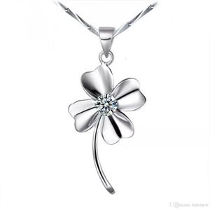 Collane di fiori per gli amanti Gioielli Collana con ciondolo moda economica Collana in argento sterling imitazione 925 trifoglio a quattro foglie