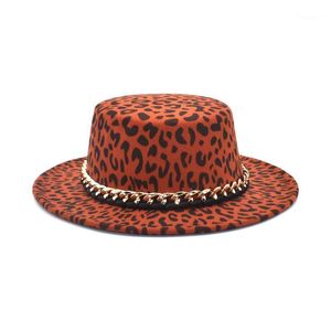 Breda Brim Hats Leopard Print Wool Fedora för kvinnor Flat Top Bowler Hat Autumn Winter Jazz Cap Brimpanama P271