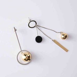 Asymmetric Korean Style Popular Design Long Earrings Hollow Circle Metal Ball boucles d'oreilles pendantes G220312