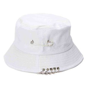 Harajuku Punk Cotton Personality Bucket Hat Spilla in metallo O-ring Tinta unita Tesa larga Protezione solare Pieghevole Hip Hop Fisherman Cap G220311