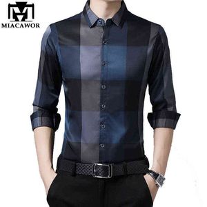 Miacawor Nya tröjor Män Högkvalitativ långärmad tröja för män Slim Fit Plaid Shirt Chemise Homme Plus Storlek Män Kläder C693 G0105