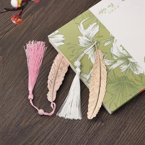 Bookmark Creative Feather Bookmarks Pendant Metal Book Mark Vintage Retro Brass Beaded Stationery School Office Supply