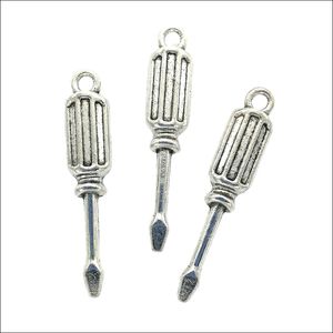 Mycket 100pcs skruvmejsel antika tibetanska silver charm hängsmycken för smycken gör örhängen halsband armband nyckel kedja tillbehör 31 * 6mm dh0780