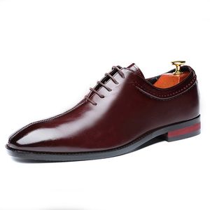 Moda Sukienka Buty Mężczyźni Oxford Patent Skórzany Męska Sukienka Buty Business Buty Mężczyźni Oxford Leather Zapatos De Hombre de Vestir Formalne