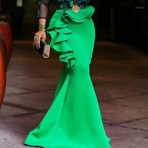 Зеленые длинные юбки Женщины осень зима 2021 асимметричные оборками Boadycon высокая талия вечеринка вечеринка вечером Maxi Skirts1