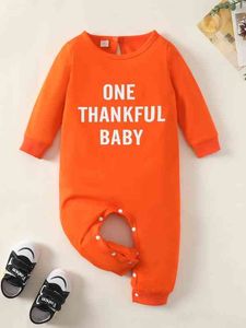 Baby brev grafisk nyckelhål tillbaka jumpsuit hon