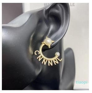 Kobiety Gold Designer Hoops Kolczyki Moda Luksusowa Biżuteria Women Channel Pearl Kolczyk Ear Stud Party Wedding Charm Studs Wisiorki 2022