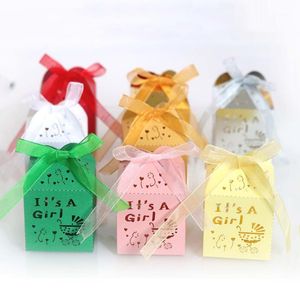 Opakowanie prezentów 50pcs/Set Baby Girl Laser Cut puste powóz Prezenty Prezenty Candy Boxes z wstążką