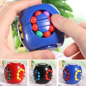 Anti Stress Cube Spinning Top Little Rotating Cube Relief Toy för vuxna Kids Plast 5-7 12-15 år