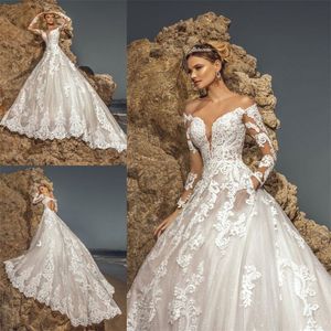 화려한 봄 웨딩 드레스 긴 소매 Ruched Tulle Appliqued Lace Hollow Back Bridal Gown Custom Made Roves de Mariée