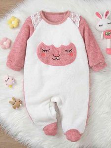 Baby-Overall aus Fleece mit Farbblock-Spitzenbesatz und Cartoon-Grafik SIE