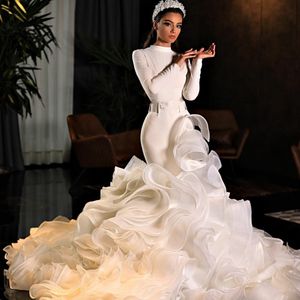Luksusowe Ruffles Syrenki Suknie Wieczorowe 2020 Klejnot Neck Satin Długim Rękawem Prom Suknie Ręcznie Kwiaty Specjalna okazja Dress