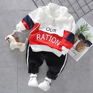 Mode Kleinkind Baby Junge Mädchen Casual Kleidung Set Outfits Frühling Herbst Jungen Sport Kleidung Trainingsanzug Anzüge Für Kind Kleidung LJ200917