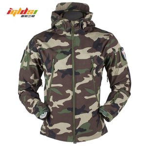 Shark Skin V5 Soft Shell Tático Jaqueta Militar Tático Homens Impermeáveis ​​Inverno Revestimento de Velo Velo Exército Windbreakers Camuflage Jaquetas XS-3XL 201123