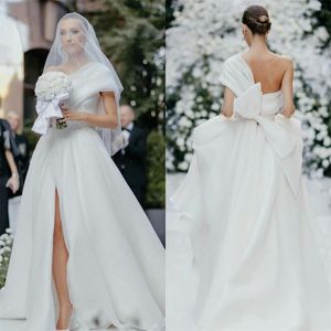 Elegant A Line Wedding Dresses with Bow Sash Side Slit One Shoulder Bridal Wedding Gowns Custom Made robe de mariée