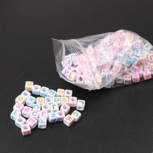 6mm 400 sztuk Mieszany Kolor List Alfabet Cube Akrylowe Pony Neon Koraliki Do Biżuterii DIY Y200730