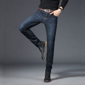 BINHIIRO Jeans da uomo autunno Tinta unita Micro-elastico Jeans classici da uomo Pantaloni slim in denim di moda maschile Nuovo K009 LJ200903