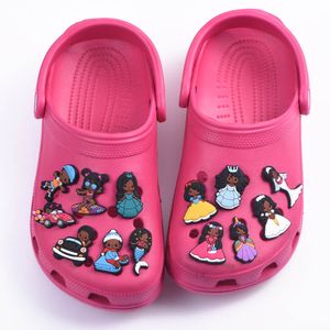 Commercio all'ingrosso Black Girl e Boys Croc Charms PVC Designer Scarpa Fascino Sport Style Accessori Decorazione per bambini