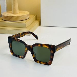 Sonnenbrille Sommer Frauen Designer Sonnenbrille Square Frame für Zufallsbox Retro Plate Männer Brillen Anti-Ultraviolette 6 Farbe Optional mit Einzelhandel Box und Gehäuse