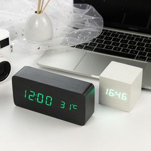 LEDの木造の目覚まし時計時計テーブルの音声管理デジタルウッドデスパータデー電子デスクトップUSB / AAA電源クロックテーブルの装飾201222