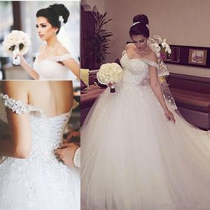 Prinsessan bollklänning bröllopsklänningar appliqued blommor av axel glitter sequins topp moderna brudklänningar korsett trädgård brud bröllopsklänning